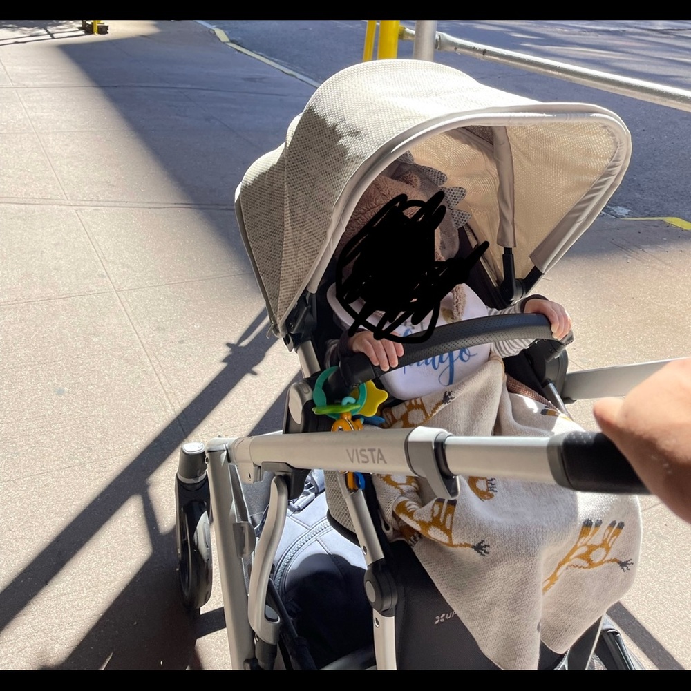 Uppa Baby Vista Stroller including Bassinet and Rumble seat (2019)